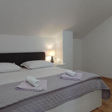 Apartments Mirna كورتْشولا المظهر الخارجي الصورة